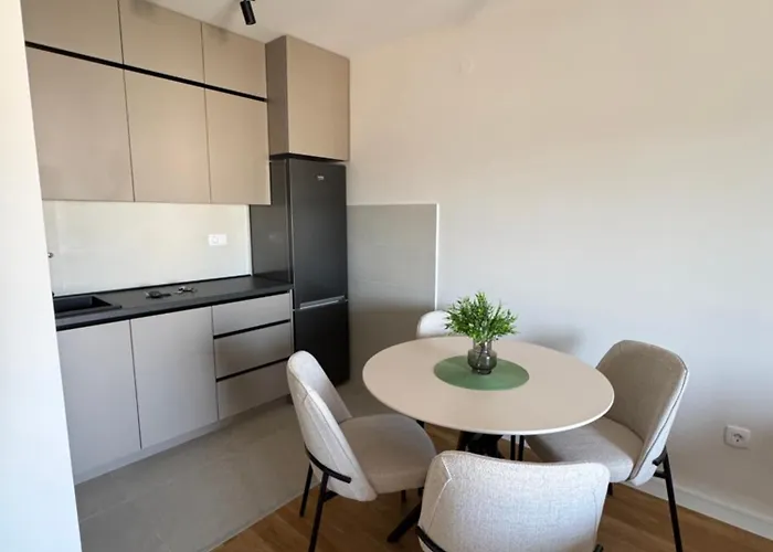 43 With Garage * Podgoriçe