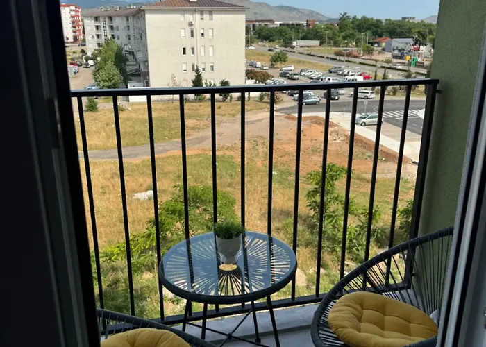 Daire 43 With Garage Podgoriçe