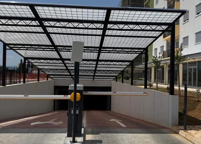 43 With Garage * Podgoriçe